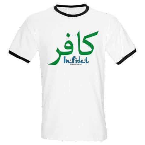 Un T-shirt de « koffar » fièrement « infidèle »