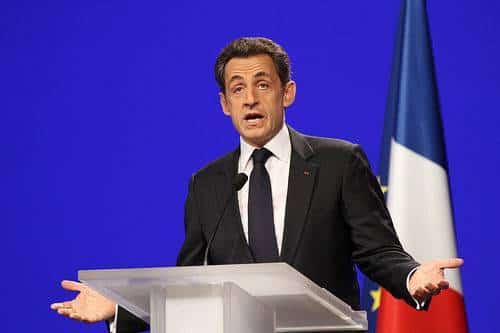 Nicolas Sarkozy : des bus réservés aux femmes musulmanes pour un meeting ?