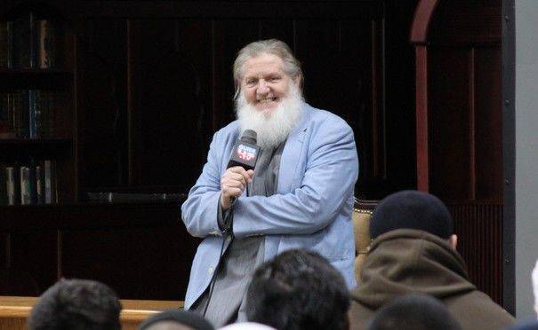 Yusuf Estes Yusuf Estes, ancien Pasteur converti à l'islam