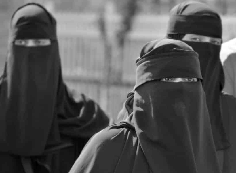 Lépouse Du Nouveau Président Afghan Défend Linterdiction Du Niqab En France Mouslimradio