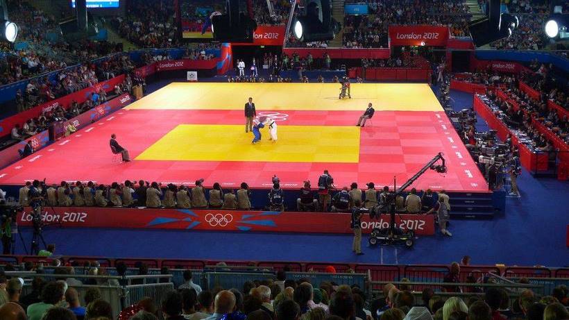 Londres 2012 : après la menace de l'Arabie Saoudite de quitter les JO, la judoka est autorisée à garder son hijab Londres 2012 : après la menace de l'Arabie Saoudite de quitter les JO, la judoka est autorisée à garder son hijab
