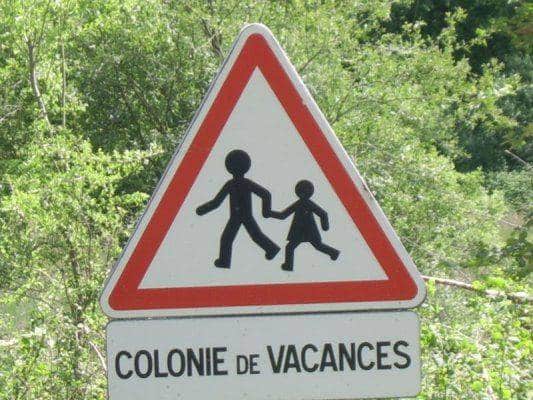 panneau-colonies-de-vacances