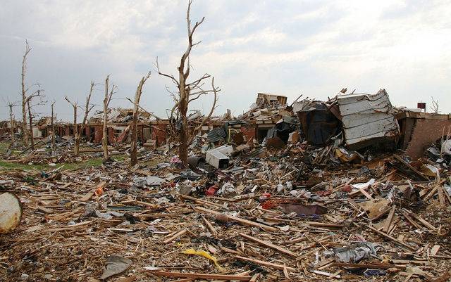 Joplin, Mo., June 4 - Tornado Hurls Large Objects â