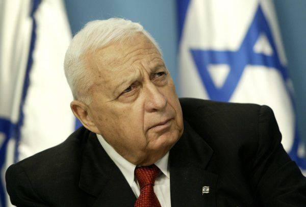 Un tremblement de terre le jour de l'inhumation d'Ariel Sharon