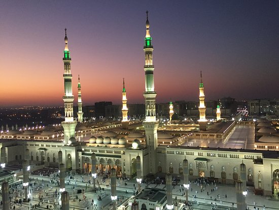 Ramadan : suivez tarawih (traduite en français) en direct de Medine