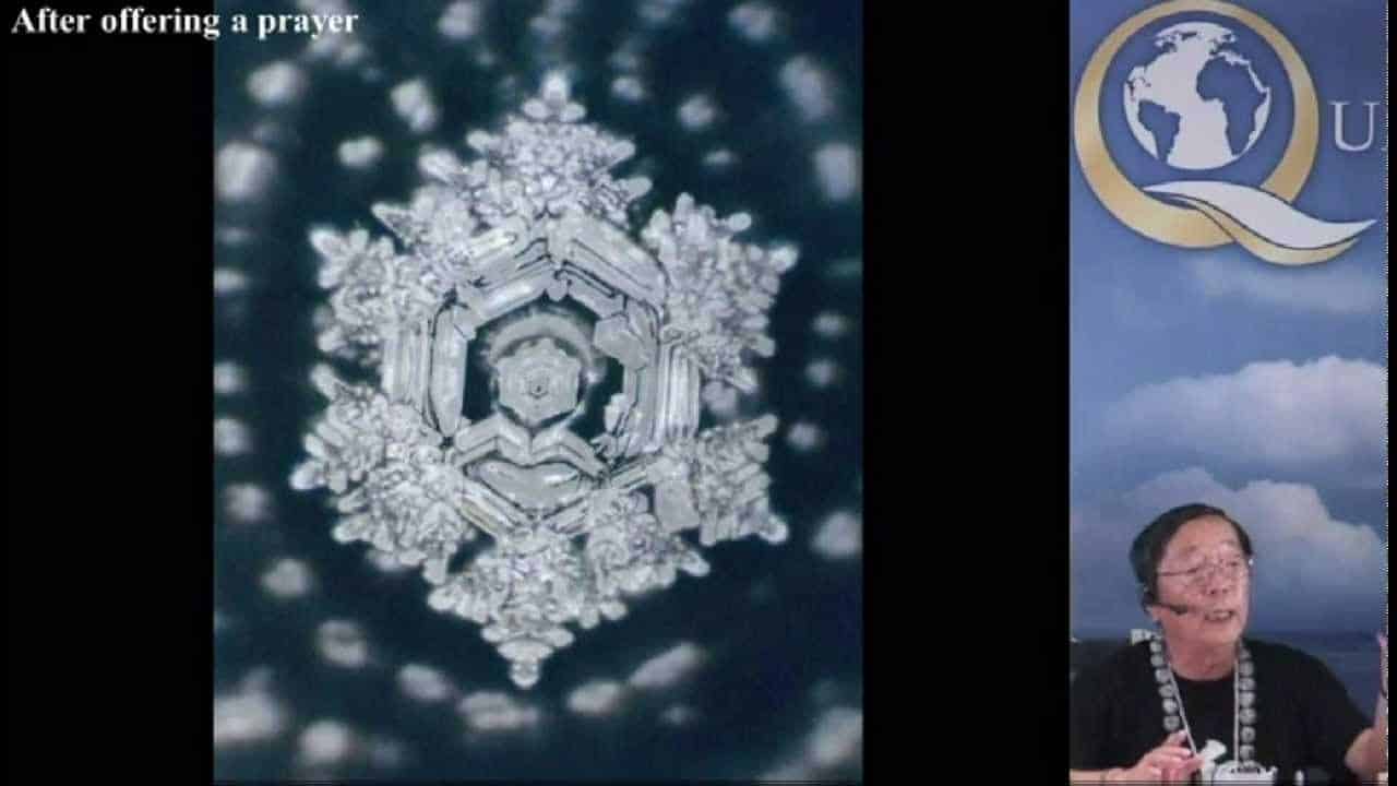 Le chercheur japonais Dr. Emoto découvre les secrets de l’eau ZamZam