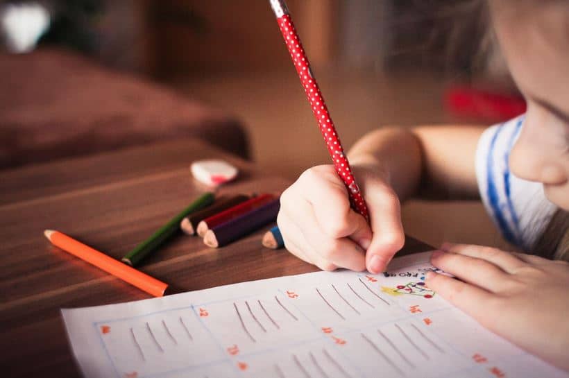 Le Conseil d’État se prononce contre la fin de l'école à domicile Le Conseil d’État se prononce contre la fin de l'école à domicile