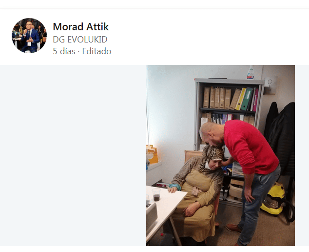 Morad Attik et l'aile de l'humilité envers les parents Morad Attik et l'aile de l'humilité envers les parents