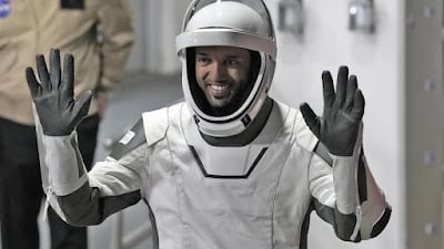 Sultan al-Neyadi devient le premier astronaute arabe à effectuer une sortie dans l'espace Sultan al-Neyadi devient le premier astronaute arabe à effectuer une sortie dans l'espace